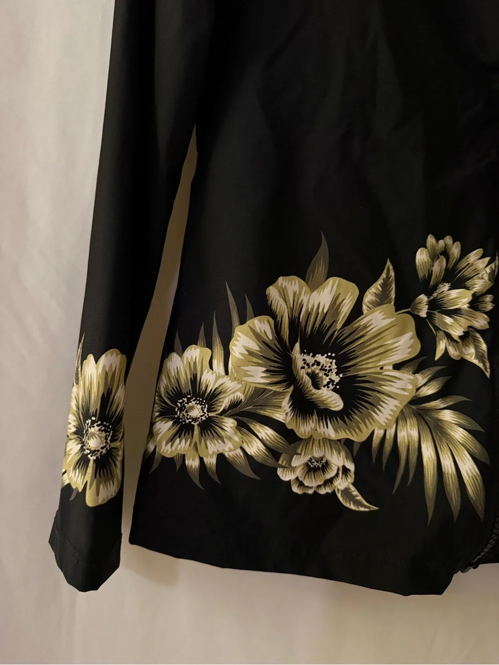 SEAFOLLY Island in the Sun Long Sleeve Rash Guard Size M